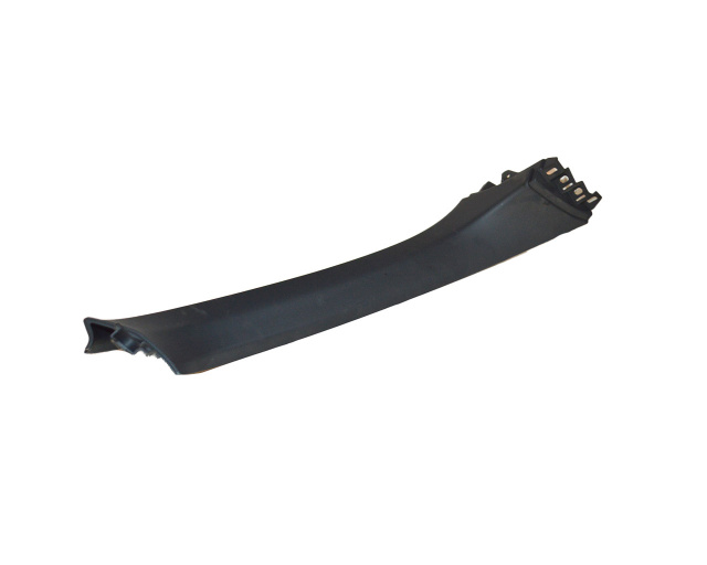 Обшивка  двери багажника левая TESLA MODEL X 1037904-00-E