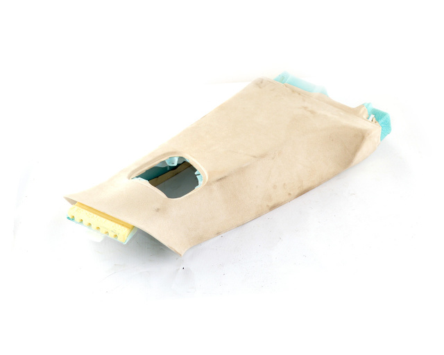 Накладка стойки центральной верхняя правая (белая) TESLA MODEL S,R