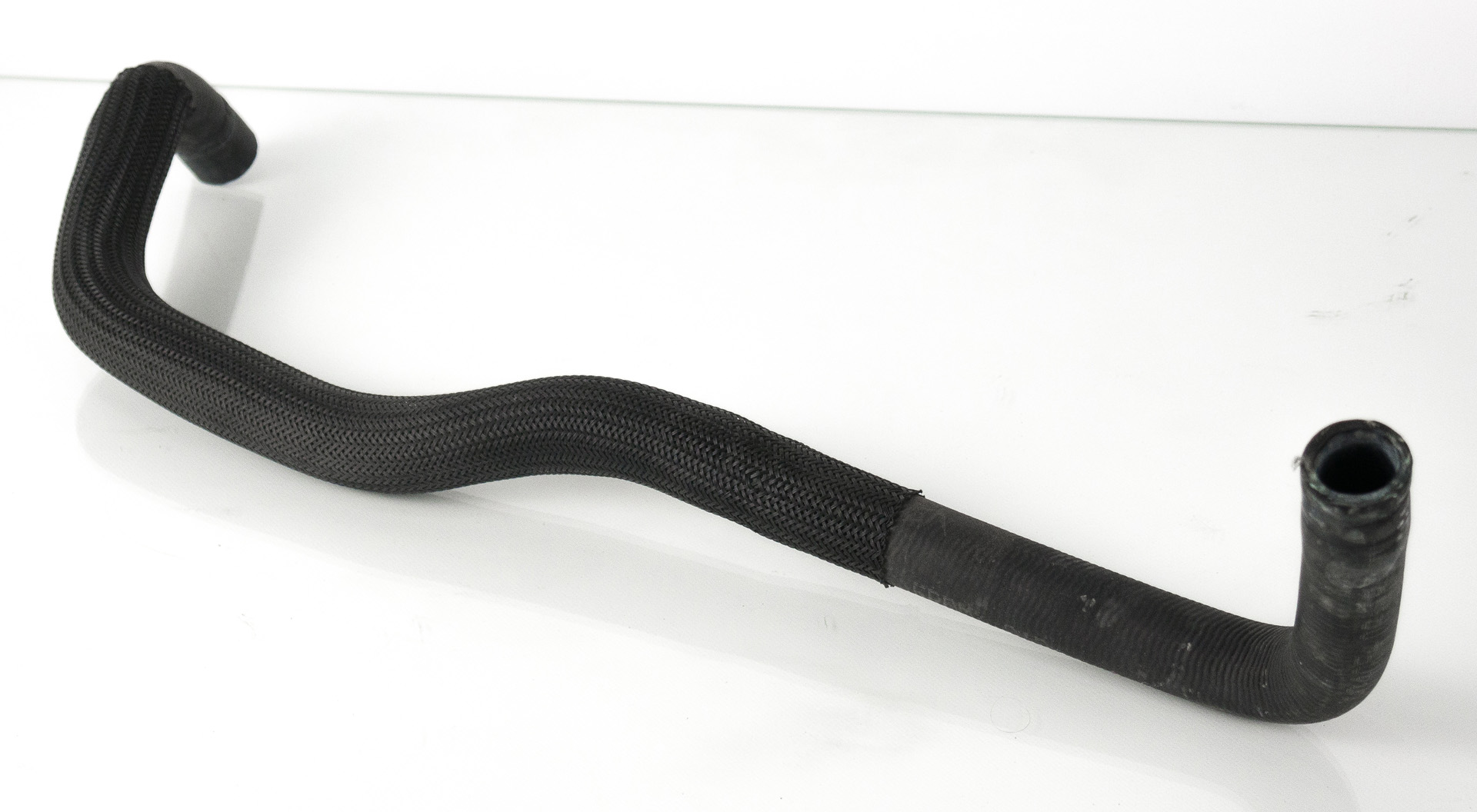 Патрубок системы охлаждения NISSAN LEAF 215033NF0A