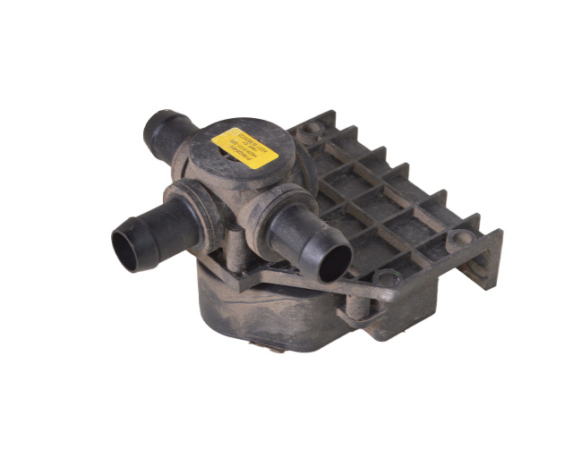 Клапан 3-х канальный TESLA MODEL X 1064225-00-E