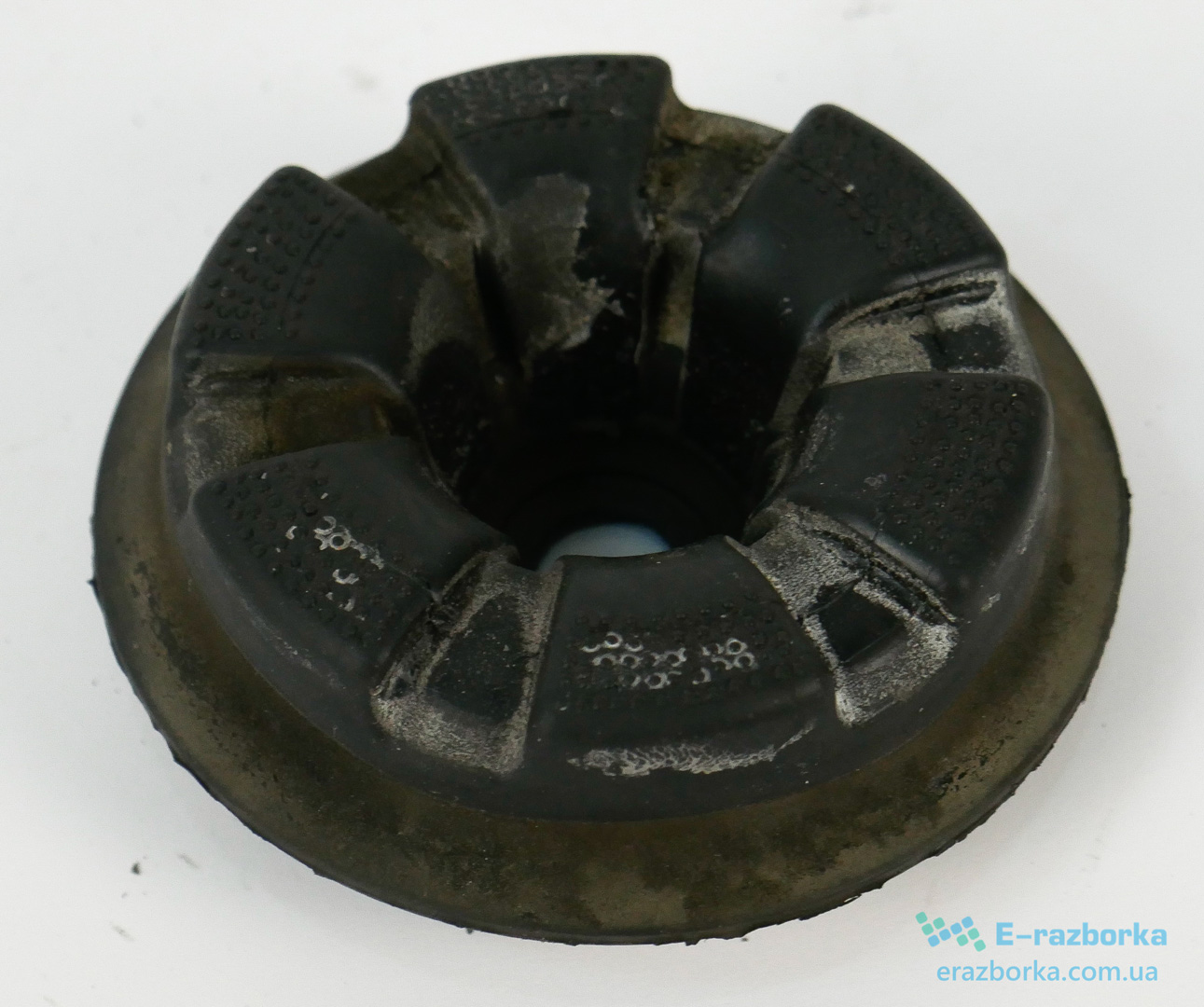 Проставки пружины задней NISSAN LEAF верх