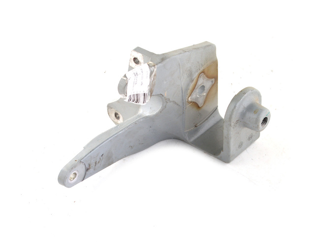 Кронштейн лонжерона переднего TESLA MODEL S,SR Кронштейн лонжерона переднего TESLA MODEL S,SR