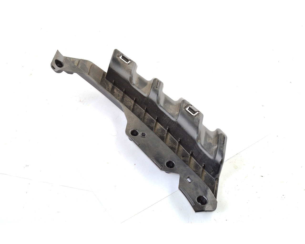 Кронштейн фары передней правой нижний TESLA MODEL 3