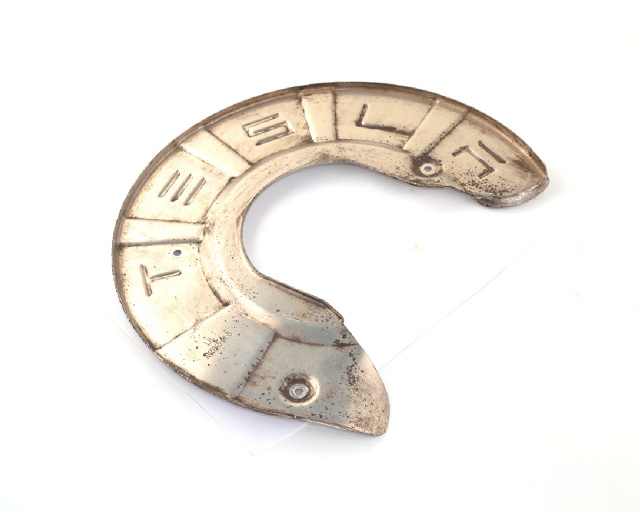 Грязезащитный щиток передний левый TESLA MODEL S, SR