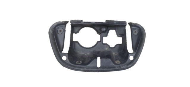 Накладка зарядного порта внутренняя NISSAN LEAF