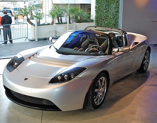 Tesla Roadster - электрический цветок Лотоса Tesla Roadster - электрический цветок Лотоса