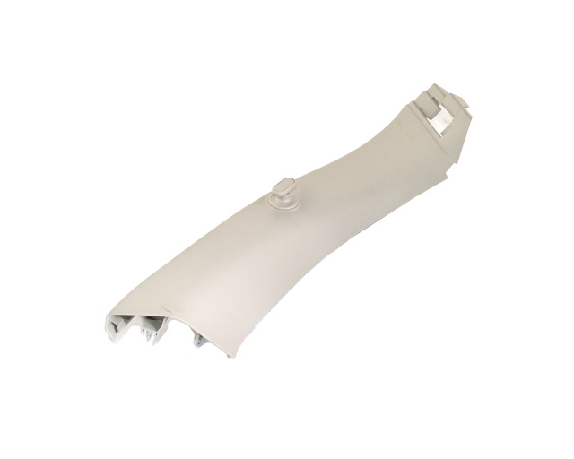 Накладка двери багажника внутр. верх. прав. NISSAN LEAF 2011-2013 90902-3NA0A