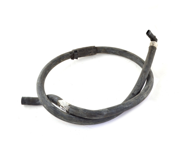 Патрубок системы охлаждения длинная TESLA MODEL S Патрубок системы охлаждения длинная TESLA MODEL S