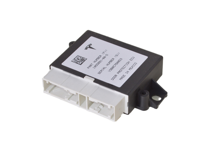 Блок управления задней двери TESLA MODEL X 1055891-00-D