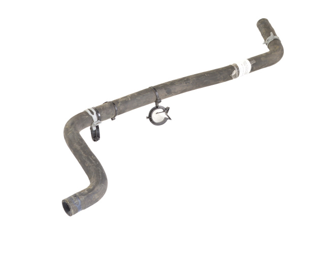 Патрубок системы охлаждения (с тройного клапана в четверной клапан) TESLA MODEL S