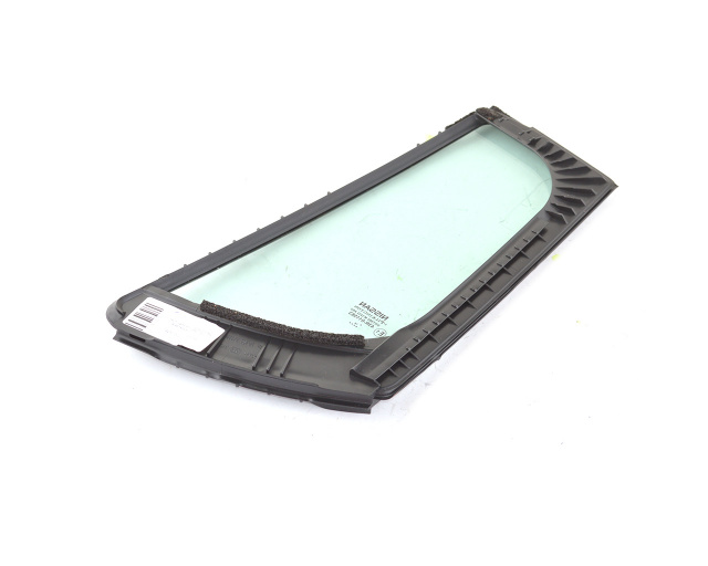 Стекло двери треугольник зад прав Nissan Leaf 2018