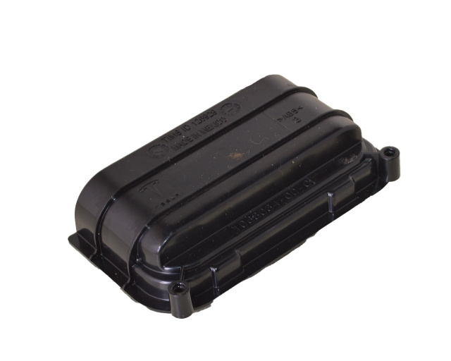 Крышка воздушного клапана заднего бампера Tesla Model X 1068034-00-C