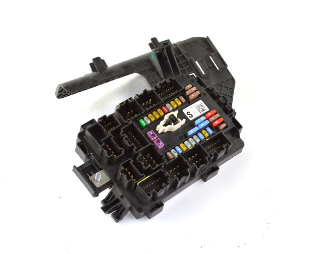 Блок предохранителейTESLA MODEL SR