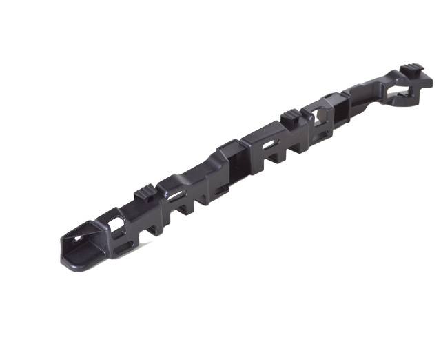 Кронштейн проема задней правой двери нижний (передний) TESLA MODEL X 1056089-00-C