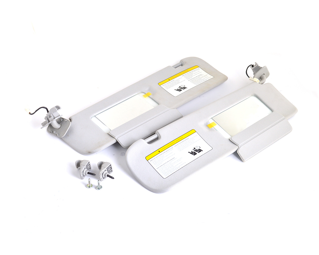 Козырек солнцезащитный правый TESLA MODEL 3