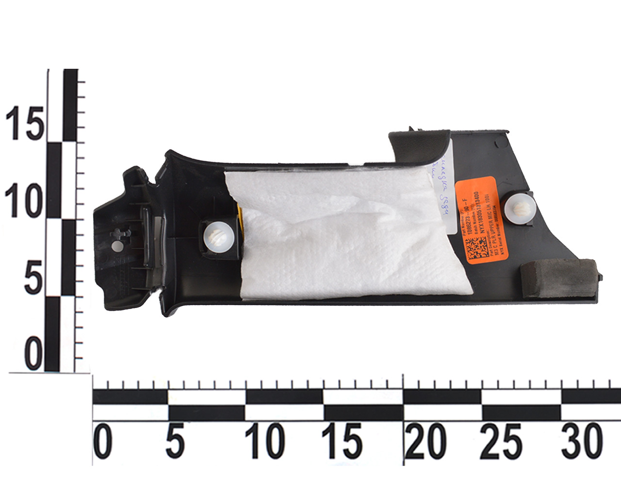Накладка проема задней двери задняя левая TESLA MODEL 3