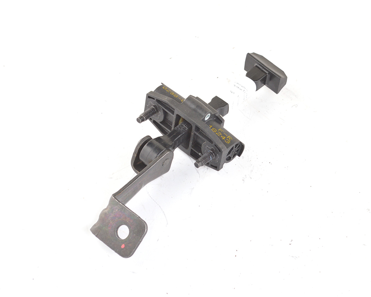 Ограничитель деври передней правой TESLA MODEL 3