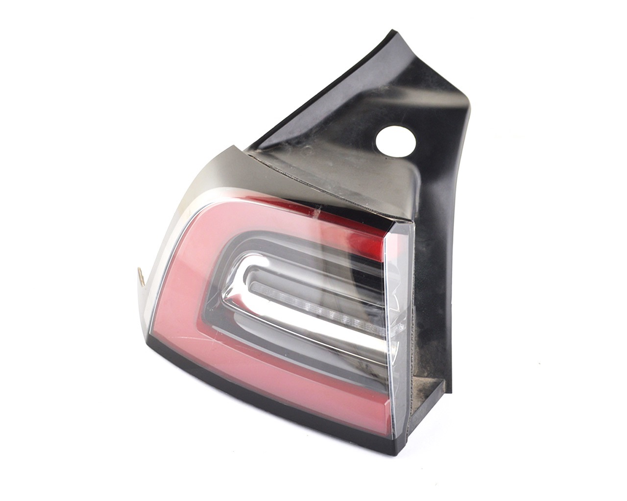 Фонарь задний правый внутренний в крышку багажника (оранжевый поворотник, переделан) TESLA MODEL 3