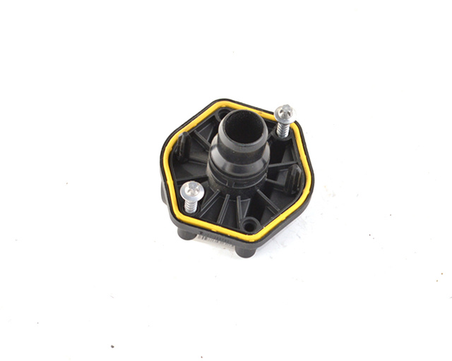 Переходник патрубков системы охлаждения TESLA MODEL 3