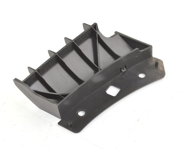 Крепление переднего бампера верхнее левое TESLA MODEL 3 Крепление переднего бампера верхнее левое TESLA MODEL 3