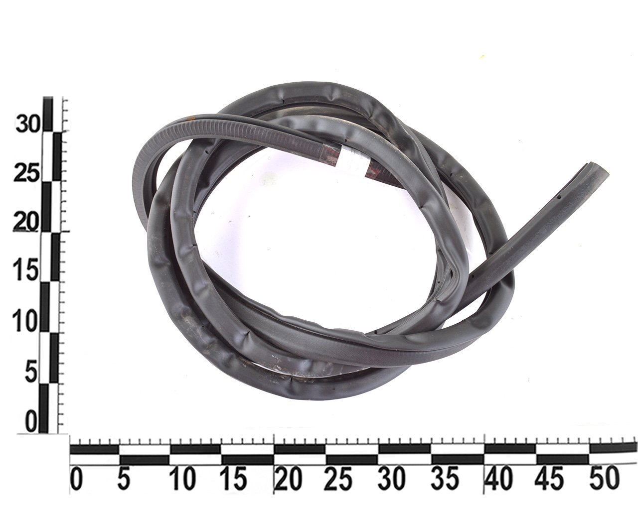 Уплотнитель дверного проема передний Nissan Leaf 2018