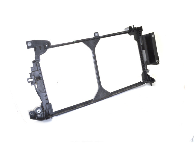 Кожух вентилятора радиатора охлаждения S NISSAN LEAF 2018