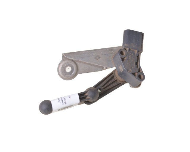 Датчик уровня передней пневмоподвески левый TESLA MODEL S, SR, X 1027941-00-B