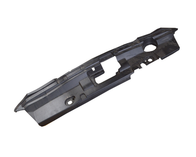 Накладка радиатора (верхний)  NISSAN LEAF 2018