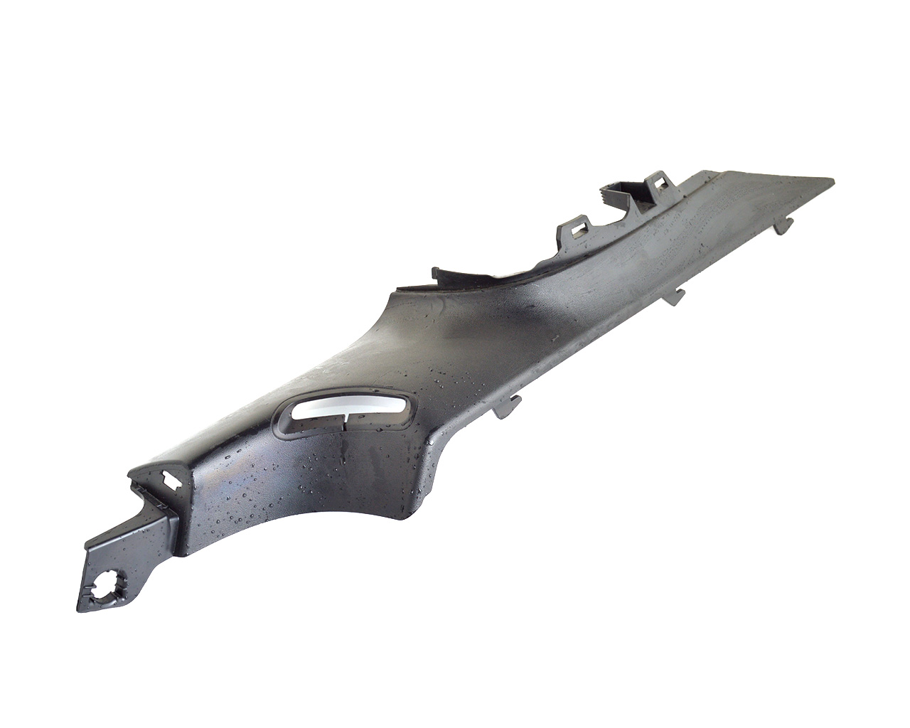 Накладка задней стойка нижняя (в багажник) правая TESLA MODEL 3