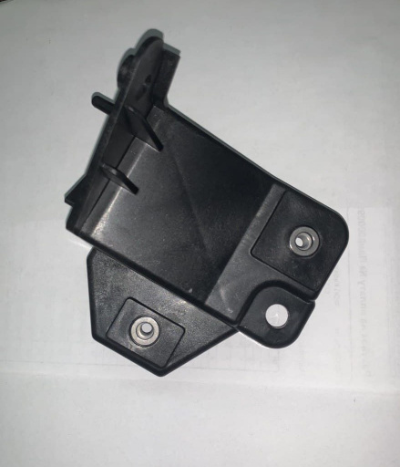 Кронштейн крепления бампер/фара, левый TESLA MODEL SR 1061331-00-B Кронштейн крепления бампер/фара, левый TESLA MODEL SR 1061331-00-B