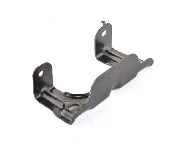 Кронштейн заднего сидения нижний TESLA MODEL 3 Кронштейн заднего сидения нижний TESLA MODEL 3