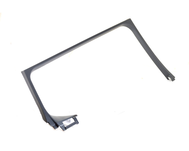 Накладка окна двери зад. лев Nissan Leaf 2018 Накладка окна двери зад. лев Nissan Leaf 2018