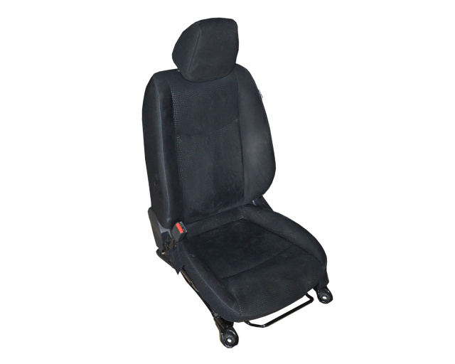 Сидение водительское с подогревом  в сборе, черное (велюр) NISSAN LEAF