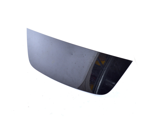 Крышка лючок зарядного порта NISSAN LEAF 2018 Крышка лючок зарядного порта NISSAN LEAF 2018