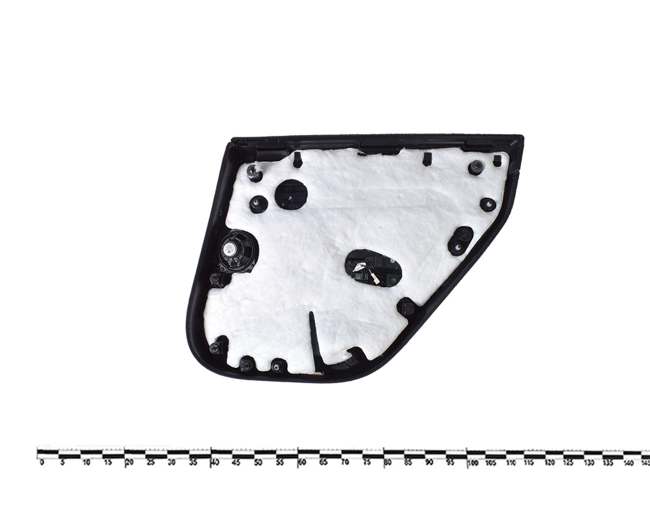 Обшивка задней левой двери черная TESLA MODEL 3