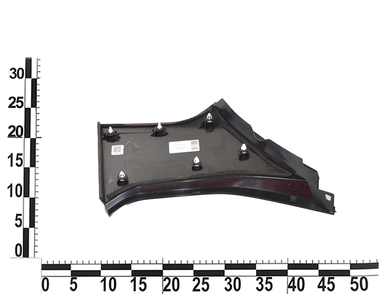 Защитная накладка задняя боковая правая Nissan Leaf 2018 Защитная накладка задняя боковая правая Nissan Leaf 2018