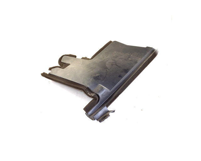 Дефлектор радиатора нижний правый NISSAN LEAF 2018