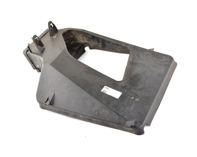 Диффузор радиатора кондиционера правая TESLA MODEL SR