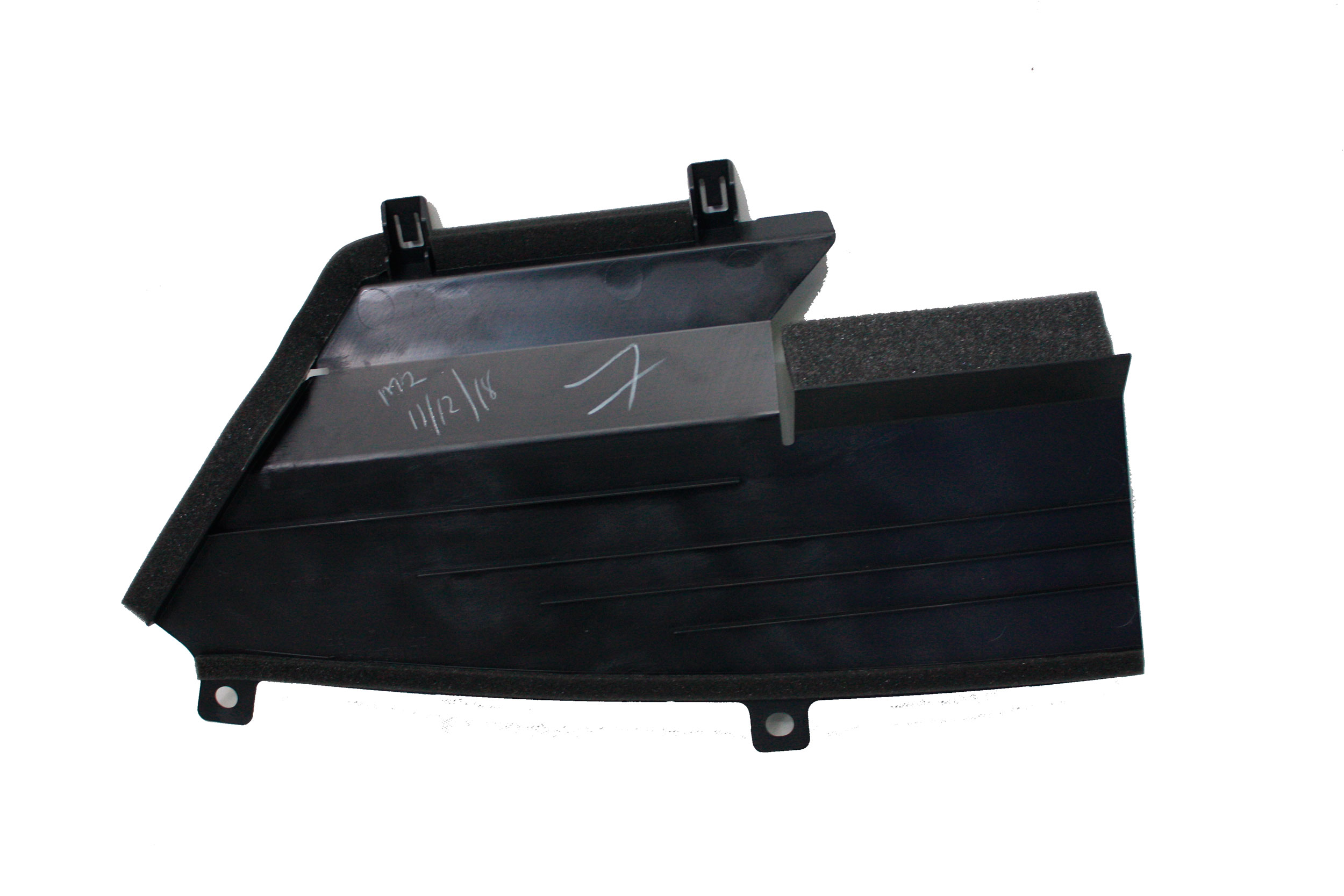 Дефлектор радиатора верхний левый NISSAN LEAF 2018