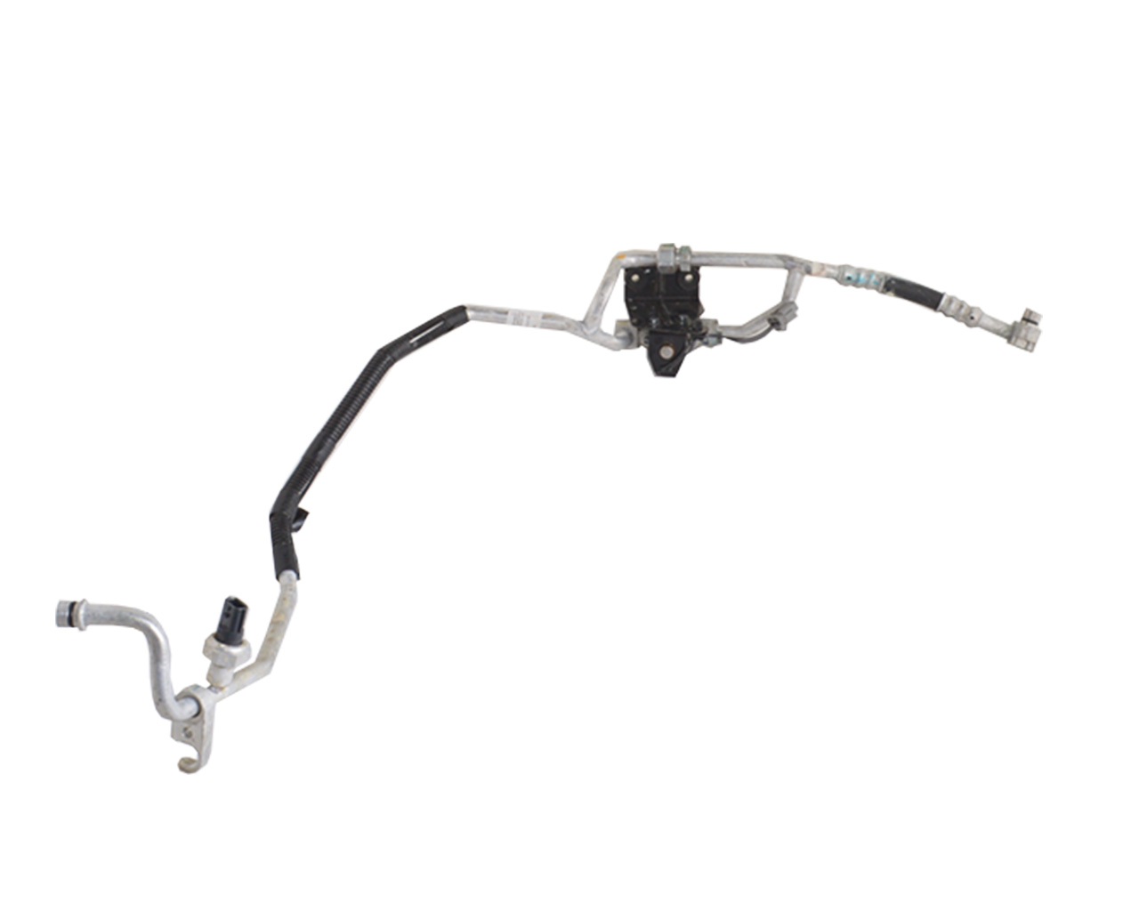 Трубка кондиционера от компрессора к испарителю (в сборе) SV/SL NISSAN LEAF