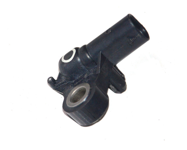 Датчик удара боковой стойки (2021г)  TESLA MODEL 3 1473447-00-A