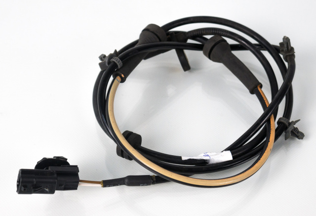 Датчик передний ABS NISSAN LEAF 2011-2017 S.SL.SV