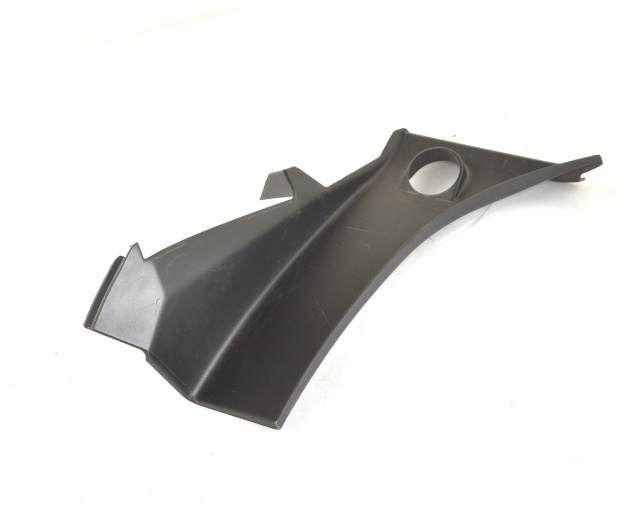 Накладка багажного проёма наружная правая TESLA MODEL S, SR