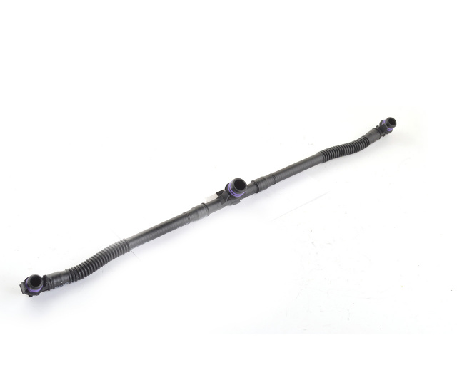 Патрубок охлаждения ВБ TESLA MODEL 3