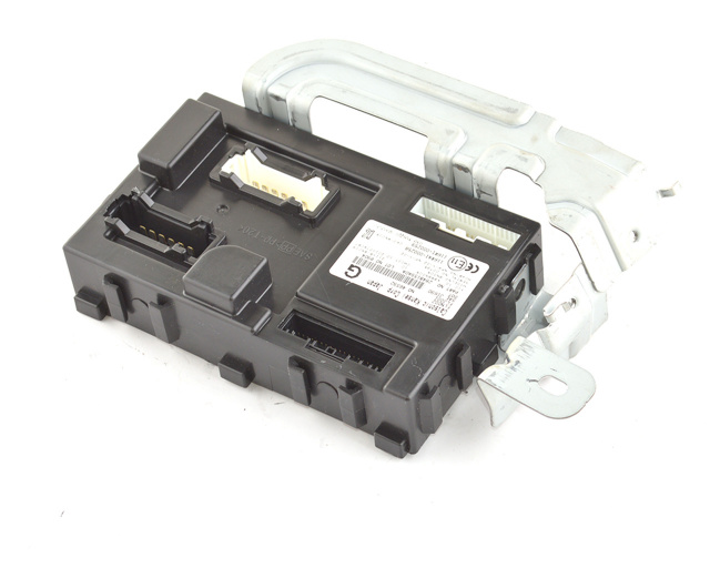 Блок управления кузовным оборудованием NISSAN LEAF 2018 Блок управления кузовным оборудованием NISSAN LEAF 2018