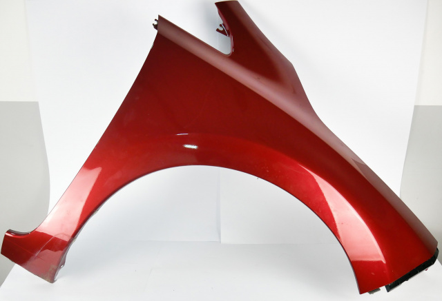 Крыло переднее справа  NISSAN LEAF 63100-3NF0A