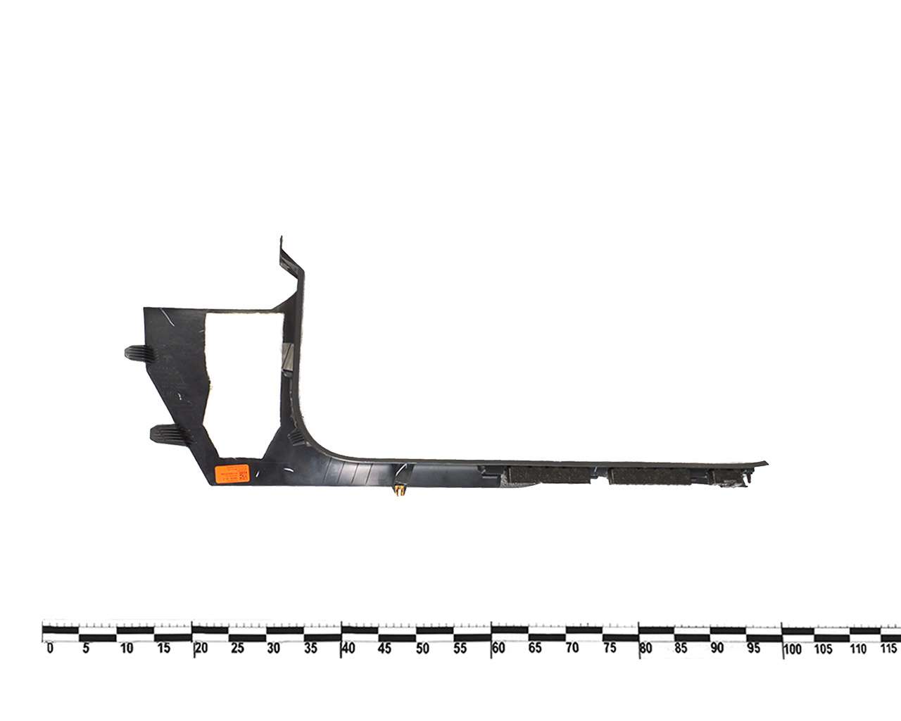 Накладка проема передней двери нижняя левая TESLA MODEL 3