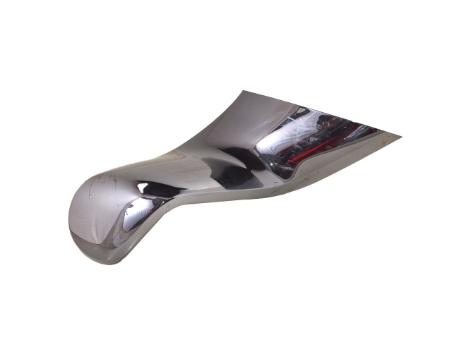 Накладка 2-го ряда сидений левая наружная  (хром) TESLA MODEL X 1062962-00-B