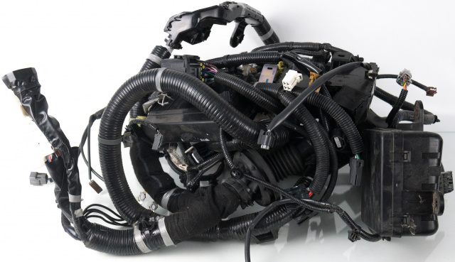 Жгут проводов подкапотных NISSAN LEAF 24012-3NF4C Жгут проводов подкапотных NISSAN LEAF 24012-3NF4C