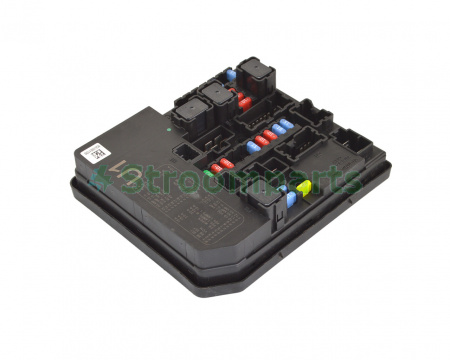 Блок предохранителей подкапотный лев NISSAN LEAF (10-17) 284B7-3NA0A